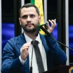 Cleitinho Azevedo: o fiel da balança que pode redesenhar o poder em Minas Gerais Cleitinho Azevedo