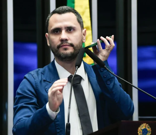 Cleitinho Azevedo