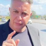 Álvaro Damião, desembarca em BH após fugir de Israel