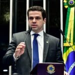 Ex-senador Castellar Neto entra para governo Zema com Aro
