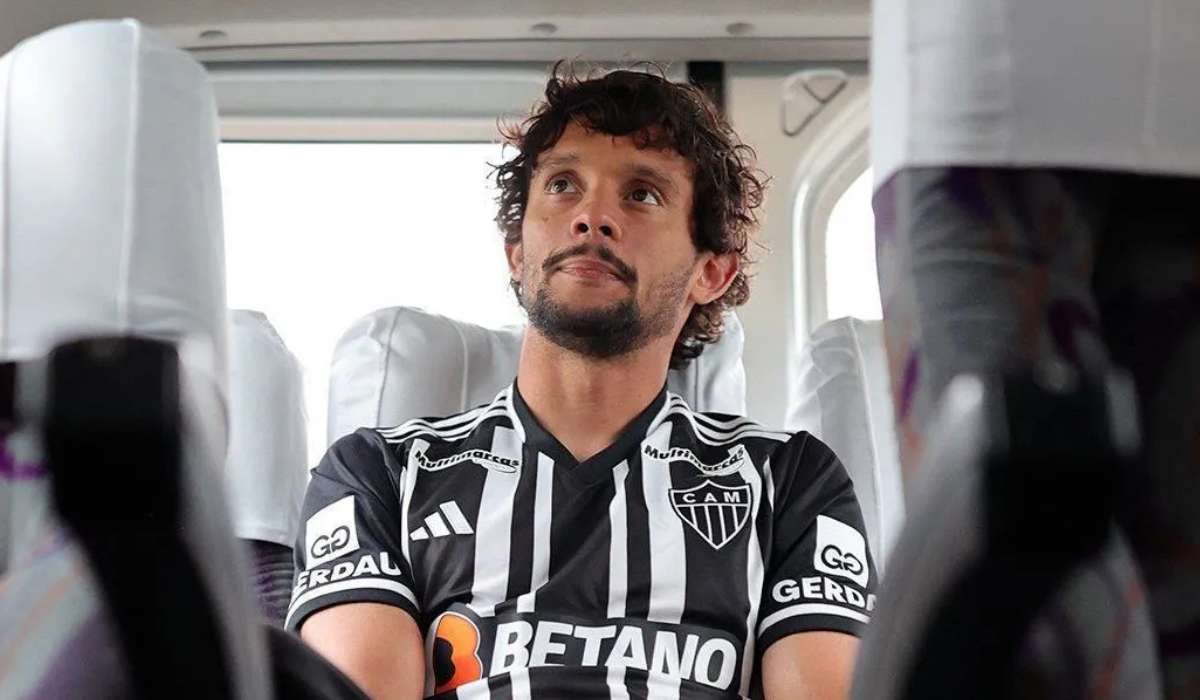 Atlético-MG e São Paulo negociam troca de Scarpa por Arboleda? A matemática de R$ 1,3 milhão por mês