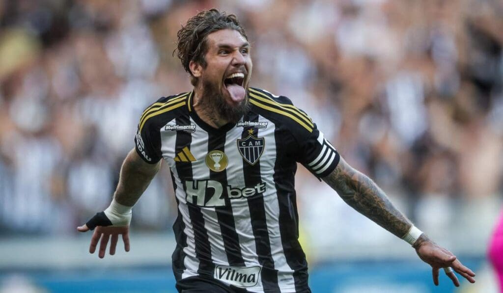 Foto de Lyanco em campo pelo Atlético Mineiro