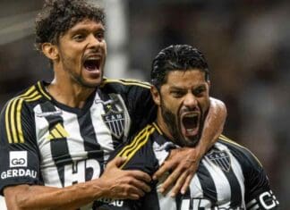 Hulk e Scarpa no Galo