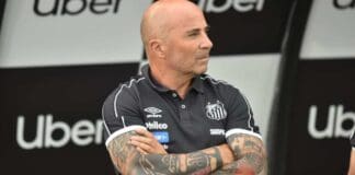 Sampaoli treinando no Santos