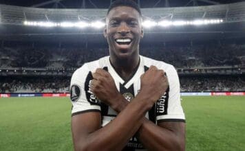 Jogador Luiz Henrique