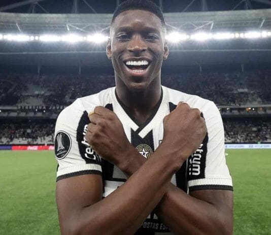 Jogador Luiz Henrique