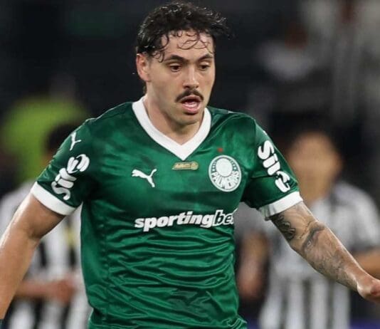 Jogador do Palmeiras, Mauricio em campo