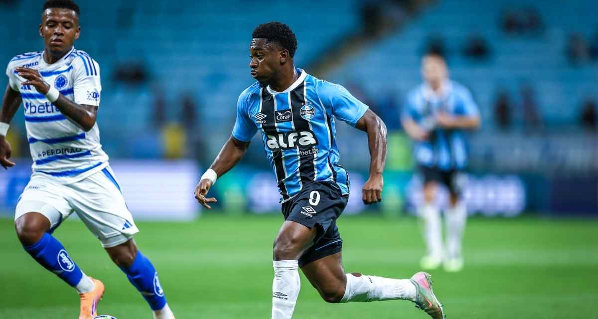Grêmio trava em Amuzu e vê conta de Cebolinha entrar no radar: quando o retorno do ídolo pode fazer mais sentido