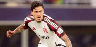 Pedro durante jogo do Flamengo