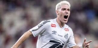 Foto de Rollheiser jogando no Santos