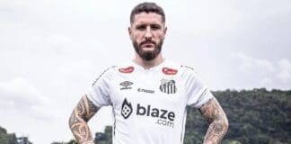 Jogador do Santos, Zé Rafael, em divulgação