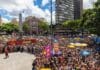 Foto de um grande bloco de Carnaval de Belo Horizonte na praça 7
