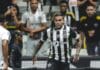 Jogador Dudu do Atlético em partida eletrizante