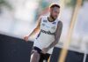 Neymar treinando pelo Santos na CT Rei Pelé