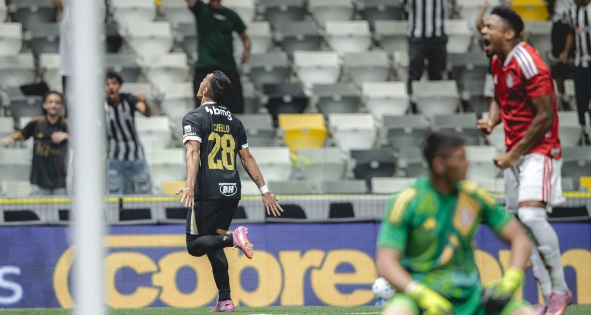 Cuello decide jogo de Atlético e Internacional
