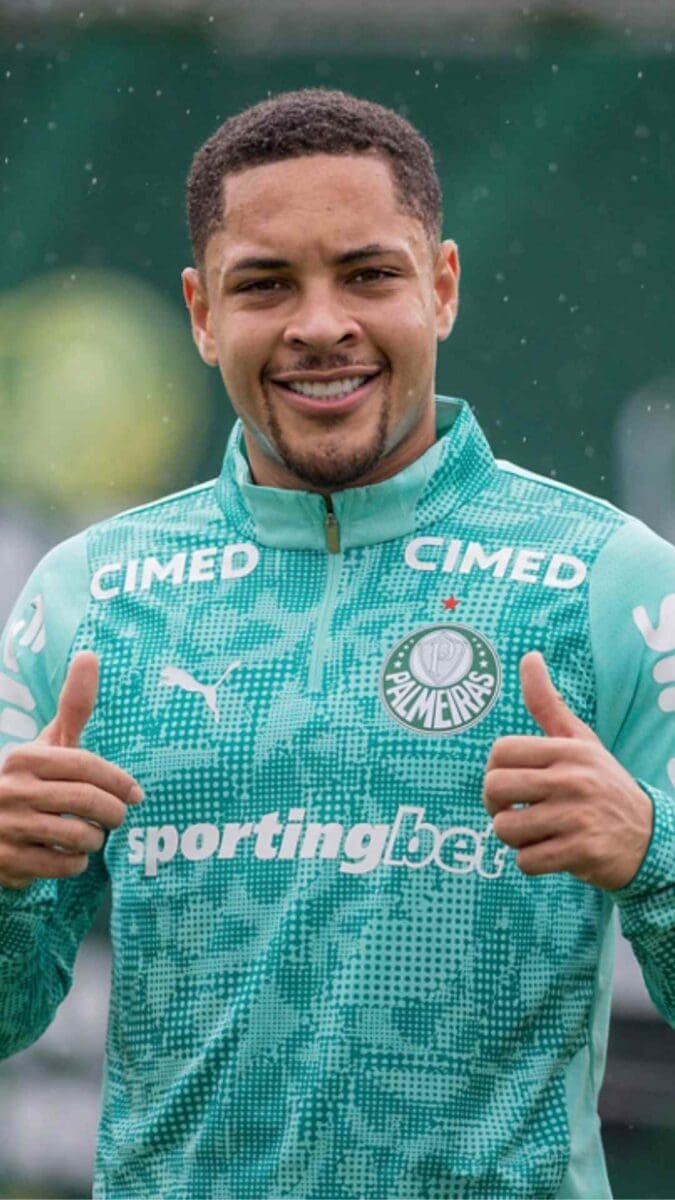 Palmeiras: Vitor Roque se transforma no jogador mais caro do Brasil e ...