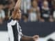 Danilo, jogador do Botafogo em campo