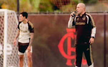 Leonardo Jardim em seu primeiro treino no Flamengo