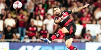 Paquetá em lance na vitória do Flamengo