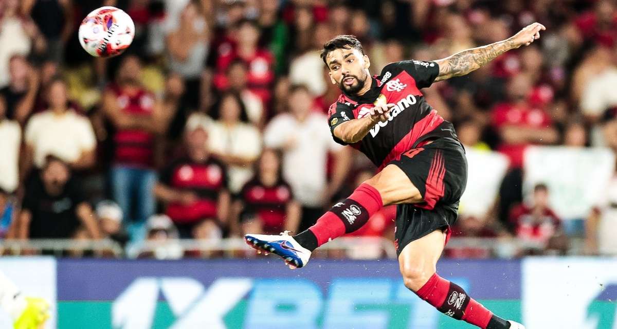 Paquetá em lance na vitória do Flamengo