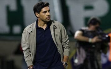 O técnico Abel Ferreira, da SE Palmeiras, em jogo contra a equipe do G Novorinzontino