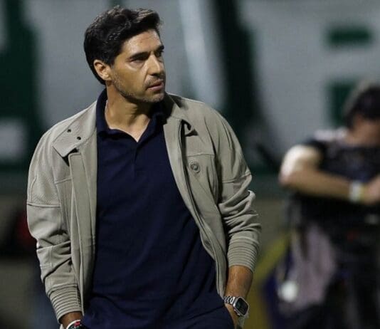 O técnico Abel Ferreira, da SE Palmeiras, em jogo contra a equipe do G Novorinzontino