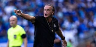 Santos prepara oferta milionária por jogador do Boca Juniors Treibador Cuca, do Santos