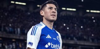 Lucas Villalba em campo pelo Cruzeiro