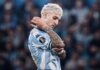 Jogador Gastón Martirena em campo pelo Racing