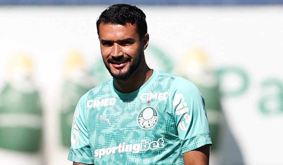 Jefté treinando no Palmeiras