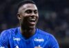 Néiser Villarreal no Cruzeiro após fazer gol no Brasileirão