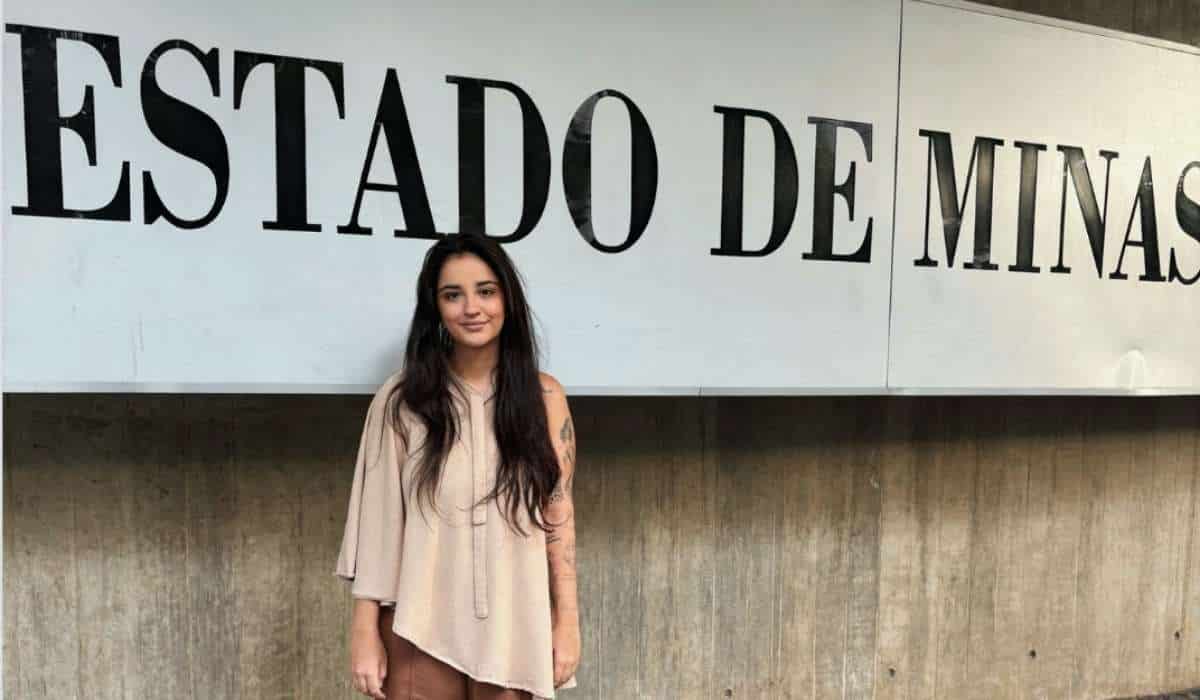 O Fator contrata Ana Mendonça e pressiona mídia em Minas