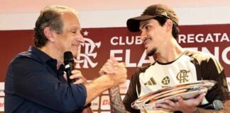 Flamengo troca paciência por cobrança máxima após Bap cobrar estes 3 títulos a Leonardo Jardim Bap e Pedro em homenagem no Flamengo
