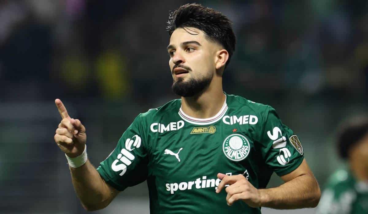 O jogador Flaco López, da SE Palmeiras, comemora seu gol