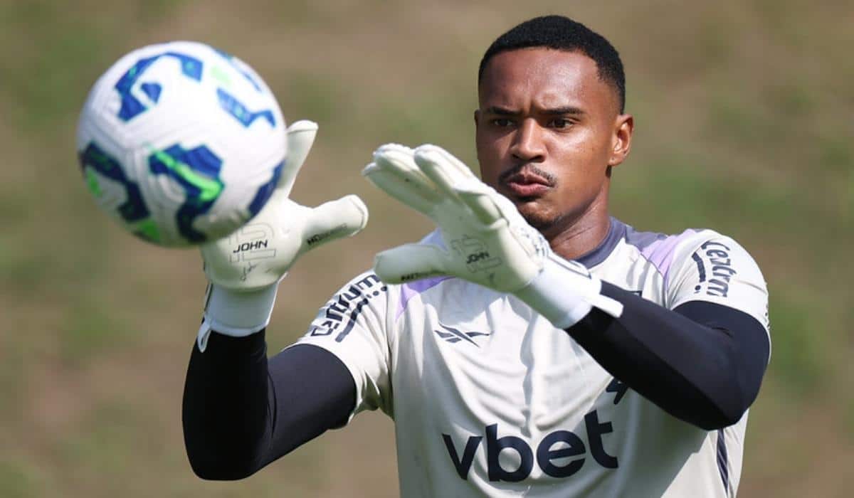 Goleiro John Victor