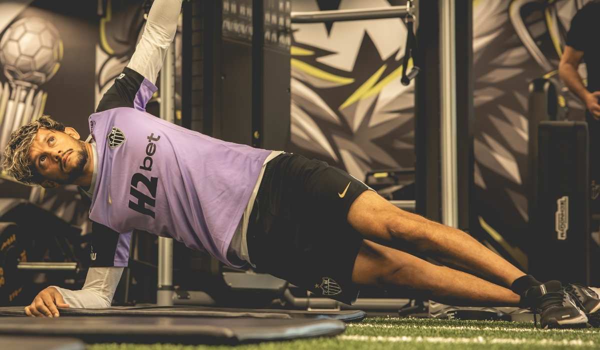 Gustavo Scarpa treinando no Atlético
