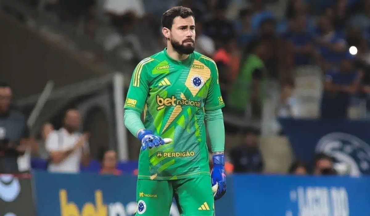 Matheus Cunha, goleiro do Cruzeiro em campo