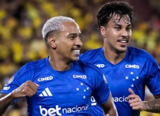 Matheus Pereira em campo com Kaio Jorge no Cruzeiro