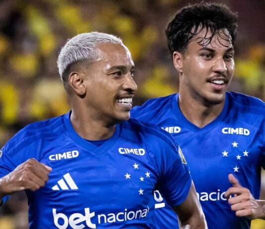 Matheus Pereira em campo com Kaio Jorge no Cruzeiro