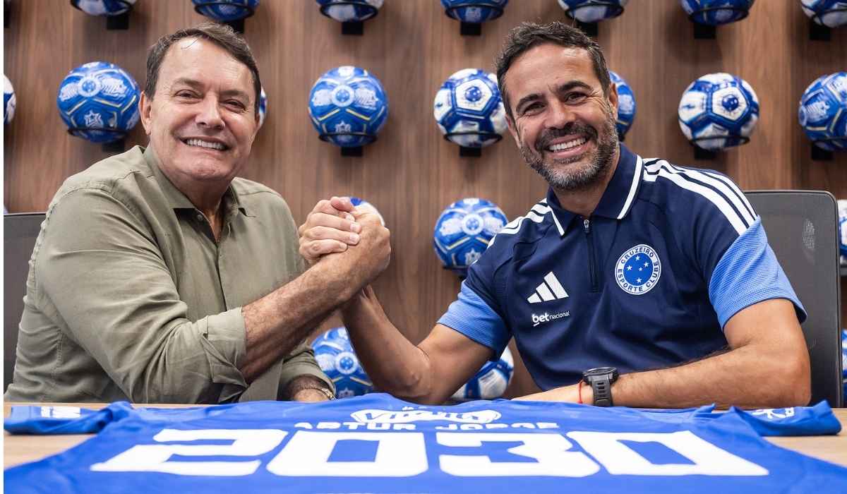 Artur Jorge renova com o Cruzeiro