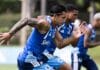 Jogadores do Cruzeiro em dia de treino