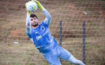 Goleiro Otávio Costa - Treino do Cruzeiro
