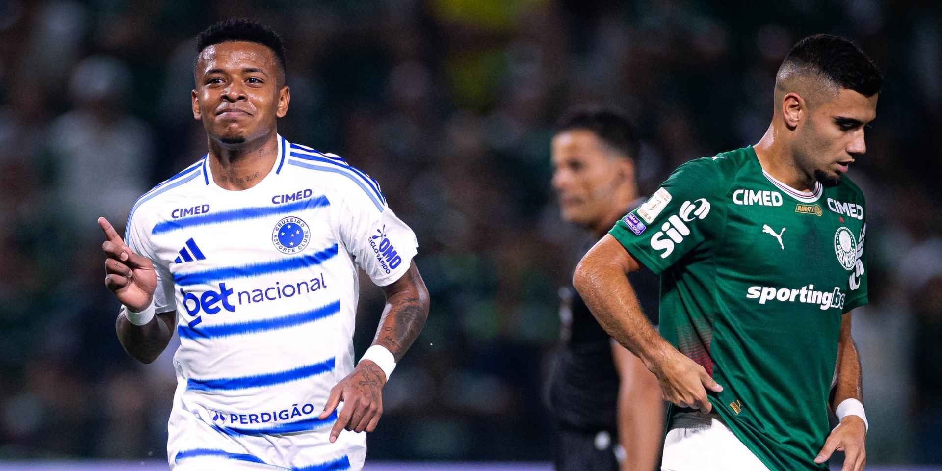 Keny Arroyo e andreas pereira do Cruzeiro e do palmeiras