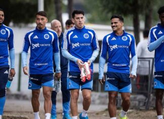 Treino do Cruzeiro no CT do Colo-Colo, em Santiago