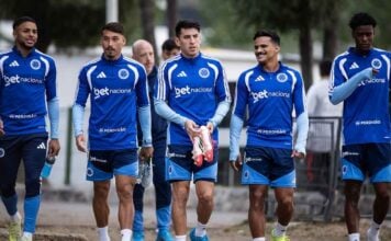 Treino do Cruzeiro no CT do Colo-Colo, em Santiago