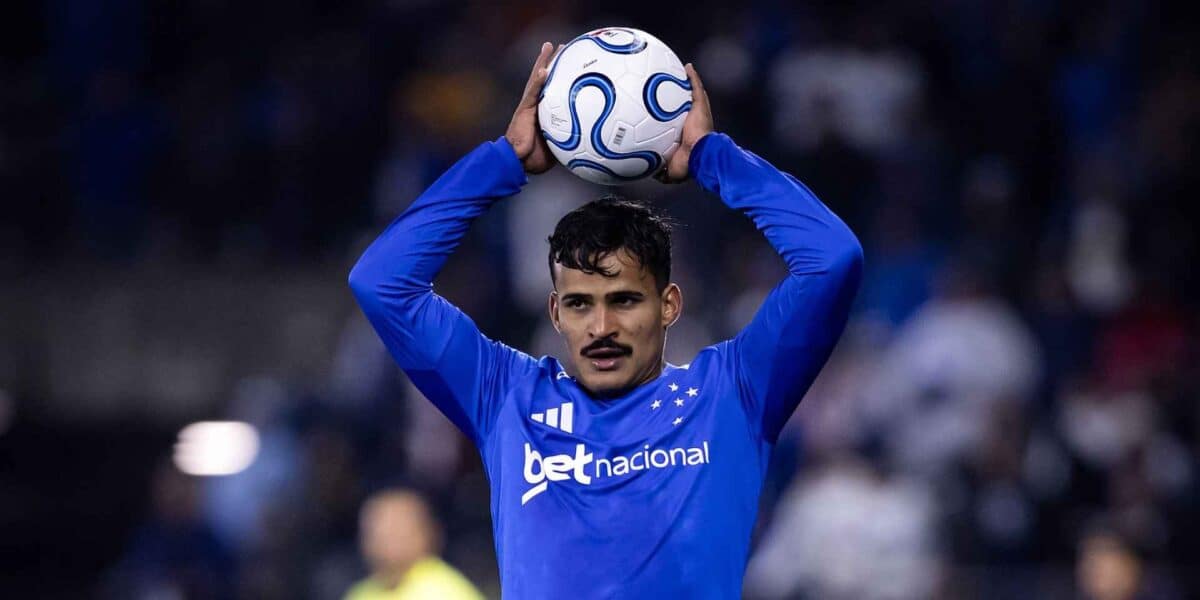 Lateral do Cruzeiro Kaiki Bruno