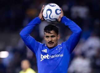 Lateral do Cruzeiro Kaiki Bruno