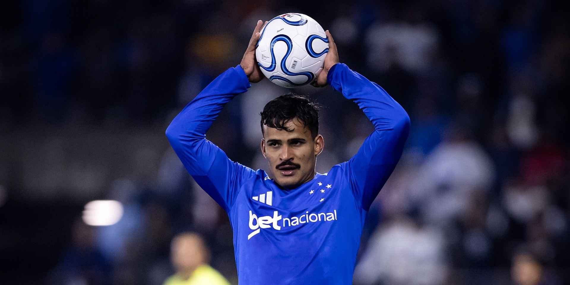 Flamengo ataca Kaiki do Cruzeiro e oferece salário de Pedro para contratar