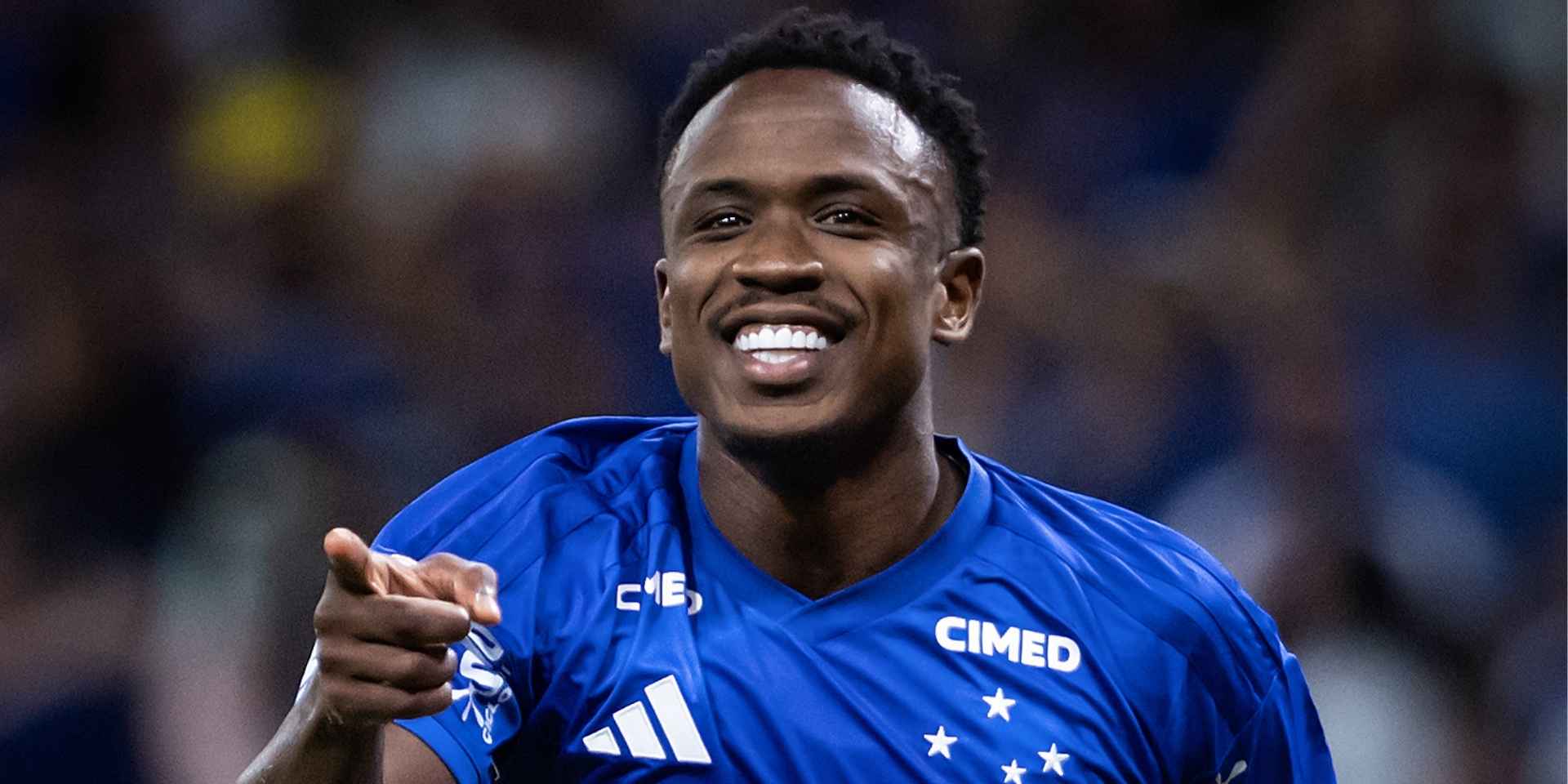Cruzeiro descobre quanto tem de pagar pela compra de Luis Sinisterra e a forma de pagamento