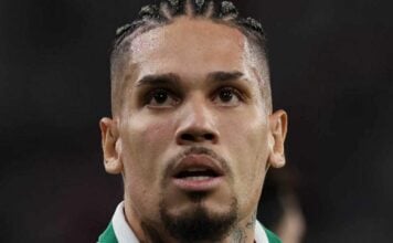 Jogador Paulinho